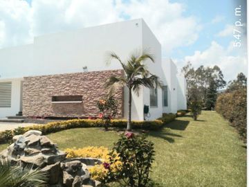 VENTA DE CASA CAMPESTRE LLANO GRANDE