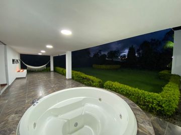 VENTA DE CASA CAMPESTRE LLANO GRANDE