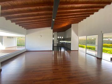 VENTA DE CASA CAMPESTRE LLANO GRANDE