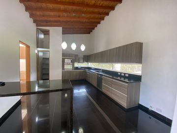 VENTA DE CASA CAMPESTRE LLANO GRANDE