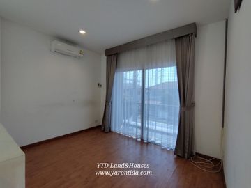 For sale 2-story detached house, Casa Ville Bangna-Theparak, Located near the main road, There is an addition to the roof on the back and sides