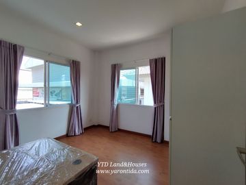 For sale 2-story detached house, Casa Ville Bangna-Theparak, Located near the main road, There is an addition to the roof on the back and sides