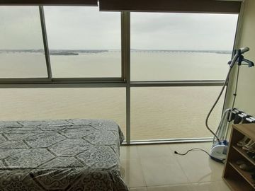 Venta de suite en el edificio River Front ll  , norte de Guayaquil