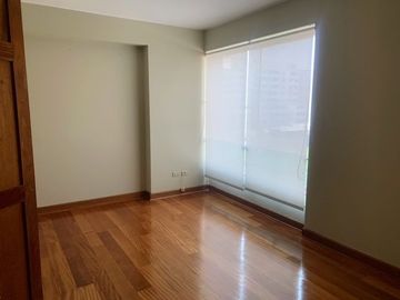 Lindo departamento remodelado frente a parque, venta o alquiler - 3 dormitorios y sala de estar