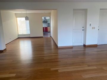 Lindo departamento remodelado frente a parque, venta o alquiler - 3 dormitorios y sala de estar