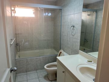 Lindo departamento remodelado frente a parque, venta o alquiler - 3 dormitorios y sala de estar