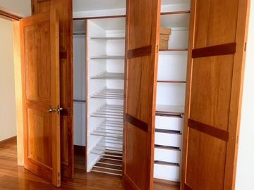 Lindo departamento remodelado frente a parque, venta o alquiler - 3 dormitorios y sala de estar