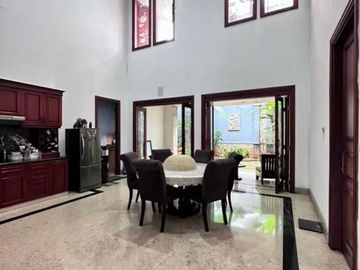 Dijual Rumah di Cempaka Putih 2 Lantai Kondisi Bagus LT 382 Hadap Selatan