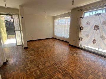 CASA EN VENTA - EXCELENTE UBICACION - LA SERENA