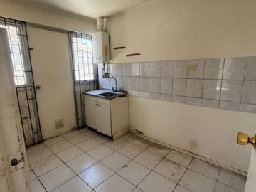 CASA EN VENTA - EXCELENTE UBICACION - LA SERENA