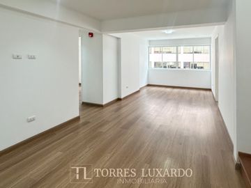 Venta de Departamento Dúplex de estreno con 2 habitaciones, en San Isidro, no paga alcabala. Excelentes acabados. ¡¡Aproveche esta ocasión!!