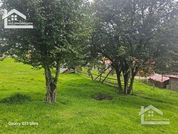 PEQUEÑO VALLECITO CON VISTAS PANORÁMICAS UBICADO EN CARBONERAS