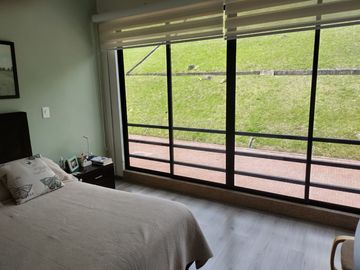 Vendo hermosa casa en conjunto cerrado en sector La Florida de 149m2.