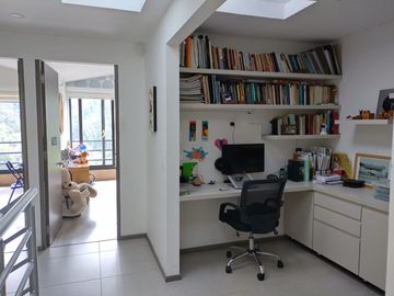 Vendo hermosa casa en conjunto cerrado en sector La Florida de 149m2.