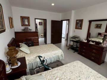 Preciosa casa en venta en Residencial Santa Lucía con espacios muy amplios
