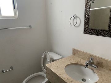 SE VENDE CASA EN FRACCIONAMIENTO EN Almería, Almería, Apodaca, N.L., México