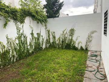 SE VENDE CASA EN FRACCIONAMIENTO EN Almería, Almería, Apodaca, N.L., México