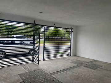 SE VENDE CASA EN FRACCIONAMIENTO EN Almería, Almería, Apodaca, N.L., México