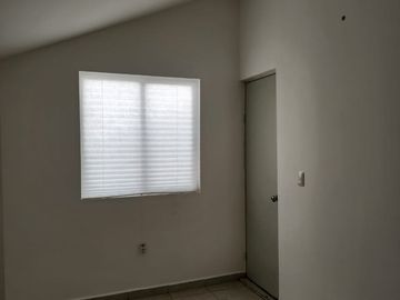 SE VENDE CASA EN FRACCIONAMIENTO EN Almería, Almería, Apodaca, N.L., México