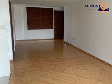 Departamento de Venta sector Colegio San Gabriel Quito Ecuador 3 dormitorios