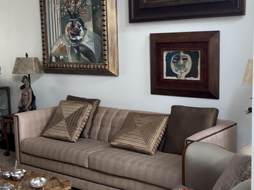 Casa en venta , sector Samborondón, al pie del río.