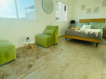 CASA CON ALBERCA Y ROOF GARDEN EN VENTA AL SUR DE CUERNAVACA
