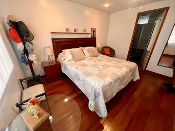 VENTA DE DEPARTAMENTO DÚPLEX 190.40 m2. MONTERRICO – SURCO ZONA TRANQUILA Y CÉNTRICA.