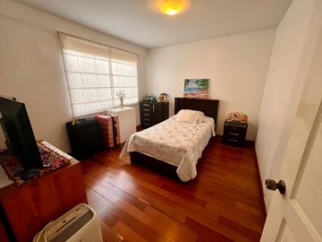 VENTA DE DEPARTAMENTO DÚPLEX 190.40 m2. MONTERRICO – SURCO ZONA TRANQUILA Y CÉNTRICA.