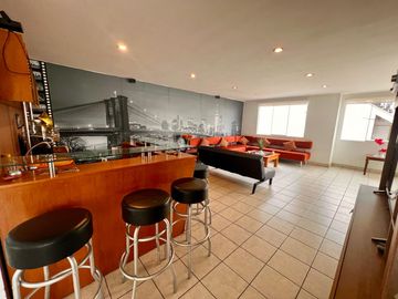 VENTA DE DEPARTAMENTO DÚPLEX 190.40 m2. MONTERRICO – SURCO ZONA TRANQUILA Y CÉNTRICA.