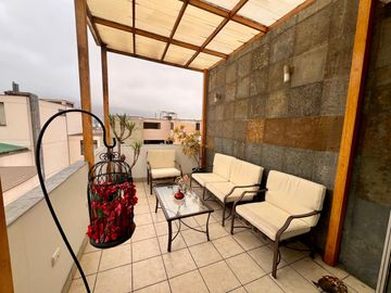 VENTA DE DEPARTAMENTO DÚPLEX 190.40 m2. MONTERRICO – SURCO ZONA TRANQUILA Y CÉNTRICA.