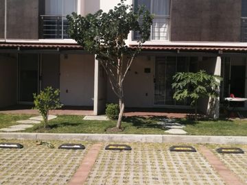 CASA EN VENTA, A 12 MIN. DE SIX FLAGS OAXTEPEC, MORELOS