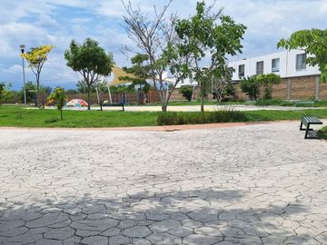 CASA EN VENTA, A 12 MIN. DE SIX FLAGS OAXTEPEC, MORELOS