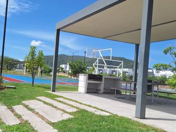 CASA EN VENTA, A 12 MIN. DE SIX FLAGS OAXTEPEC, MORELOS