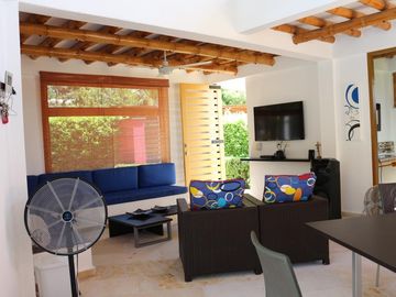 VENTA DE CASAQUINTA EN CARMEN DE APICALA CONDOMINIO DINASTIA DEL SOL