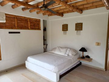 VENTA DE CASAQUINTA EN CARMEN DE APICALA CONDOMINIO DINASTIA DEL SOL