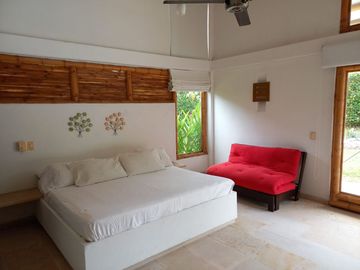 VENTA DE CASAQUINTA EN CARMEN DE APICALA CONDOMINIO DINASTIA DEL SOL