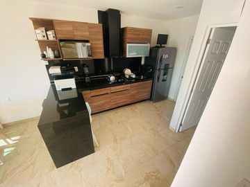 CASA EN VENTA CON ALBERCA Y PALAPA CERCA DE CUERNAVACA