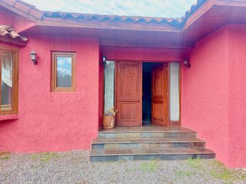 Casa impecable  en parcela