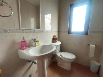 Casa impecable  en parcela