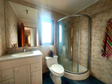 Casa impecable  en parcela