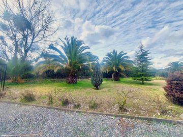 Casa impecable  en parcela