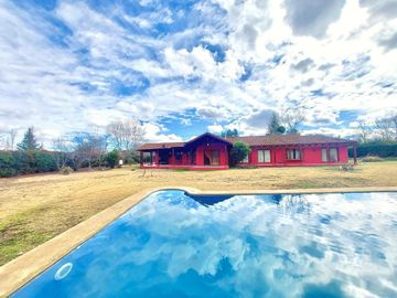 Casa impecable  en parcela