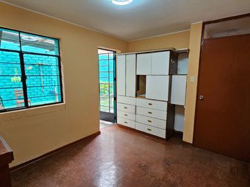 Se Vende Amplia Casa En San Felipe, At187M2 En Esquina