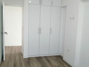Departamento en Venta en Mayorazgo, Límite con La Molina, 3 dormitorios, vista a parque