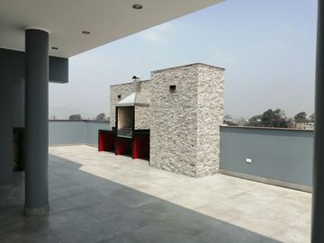 Departamento en Venta en Mayorazgo, Límite con La Molina, 3 dormitorios, vista a parque