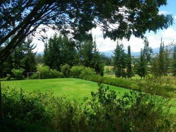 Casa Quinta con Amplio Terreno en Venta. Pifo, a 15 Min del Aeropuerto de Quito.