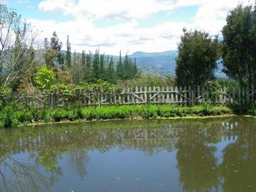 Casa Quinta con Amplio Terreno en Venta. Pifo, a 15 Min del Aeropuerto de Quito.