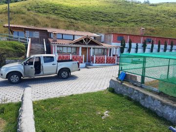 HACIENDA EN OTAVALO SELVA ALEGRE DE 62 HECTAREAS