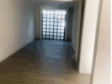 CASA EEN VENTA EN GUADALUPE, 2 PLANTAS, 4 RECÁMARAS, 3 BAÑOS COMPLETOS, COCHERA TECHADA