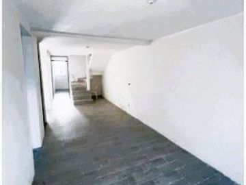 CASA EEN VENTA EN GUADALUPE, 2 PLANTAS, 4 RECÁMARAS, 3 BAÑOS COMPLETOS, COCHERA TECHADA